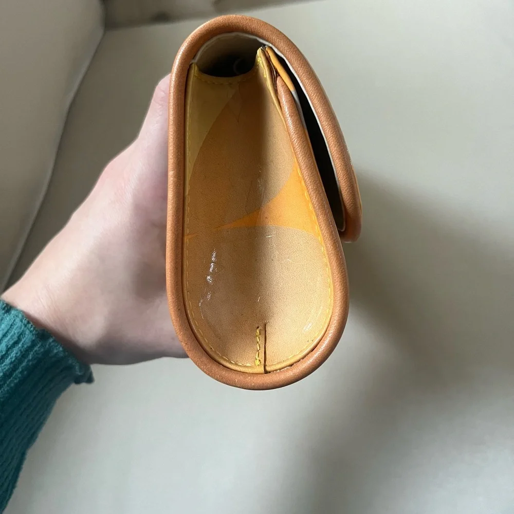 Authentic Louis Vuitton Monogram Vernis Fleurs Pochette (Rare color palette!) - Picture 9 of 13